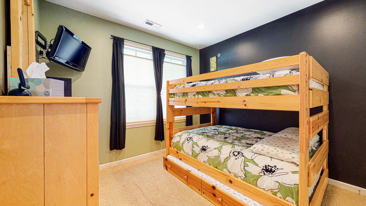 Photo of Bedroom in Sunset Island
