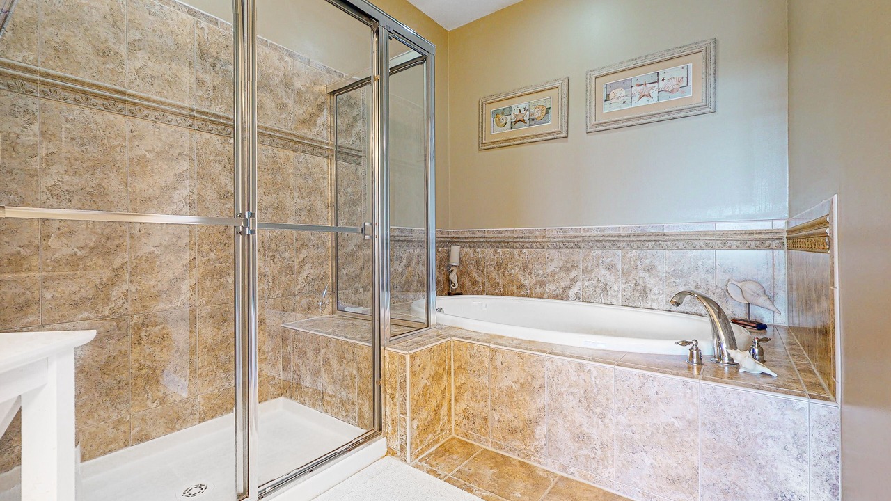 Photo of Bathroom in Sunset Island