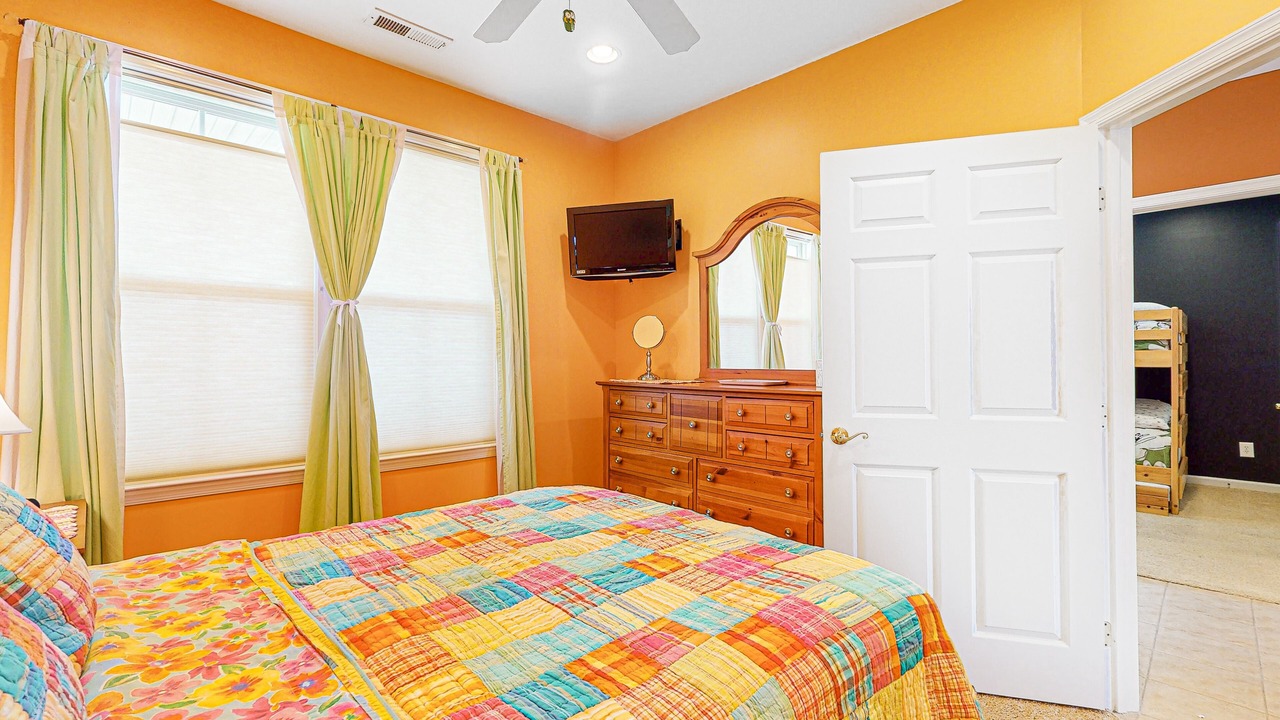 Photo of Bedroom in Sunset Island