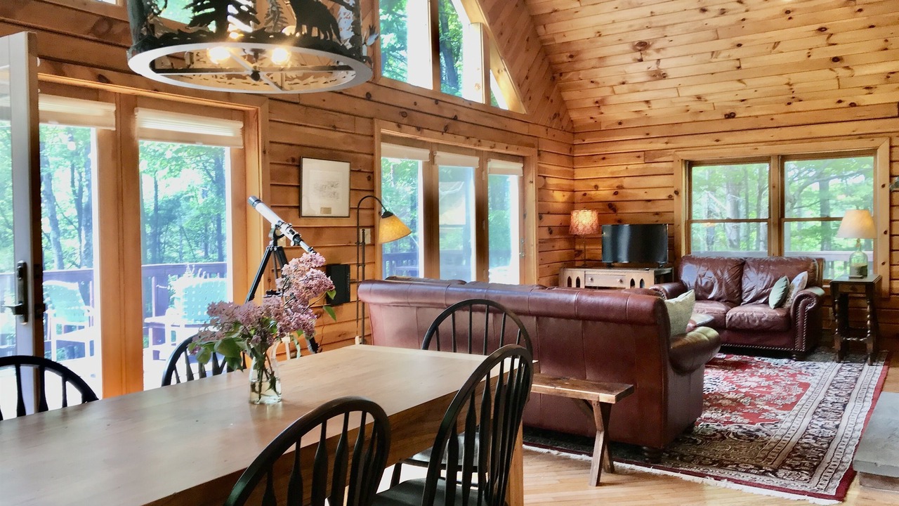 Photo of Livingroom in Cooperstown