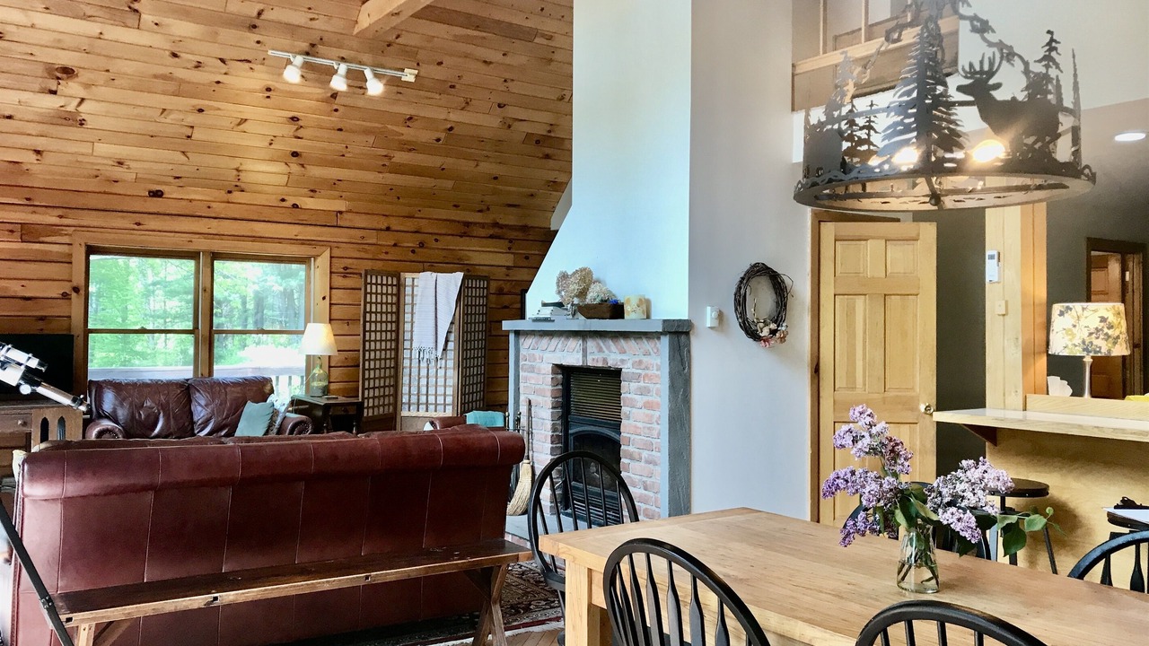 Photo of Livingroom in Cooperstown