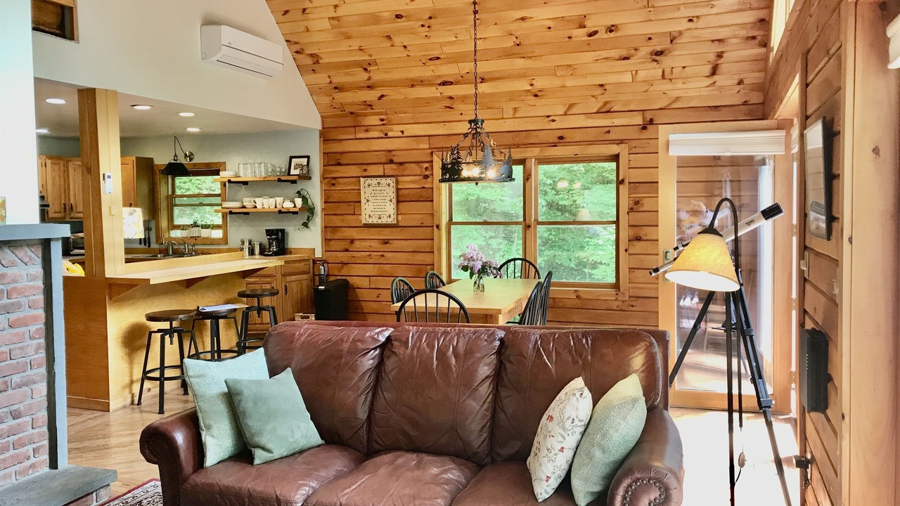 Photo of Livingroom in Cooperstown