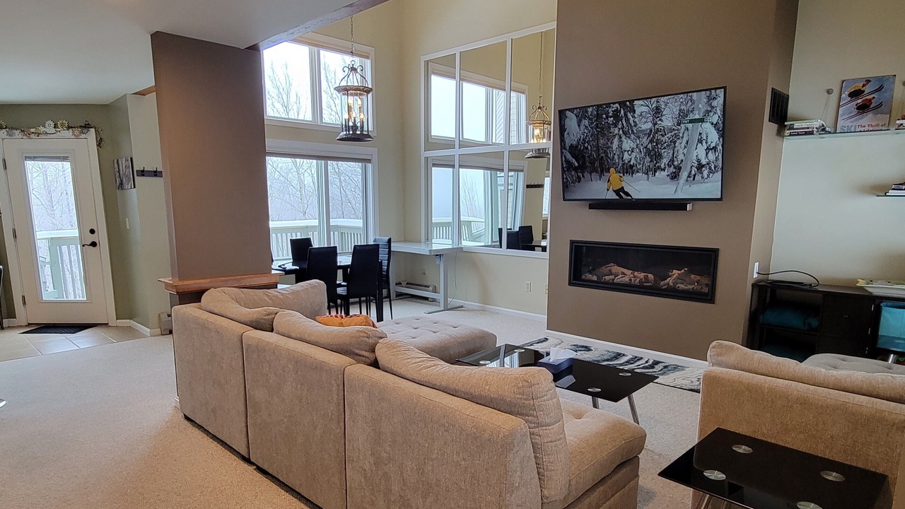 Photo of Livingroom in Bolton Valley