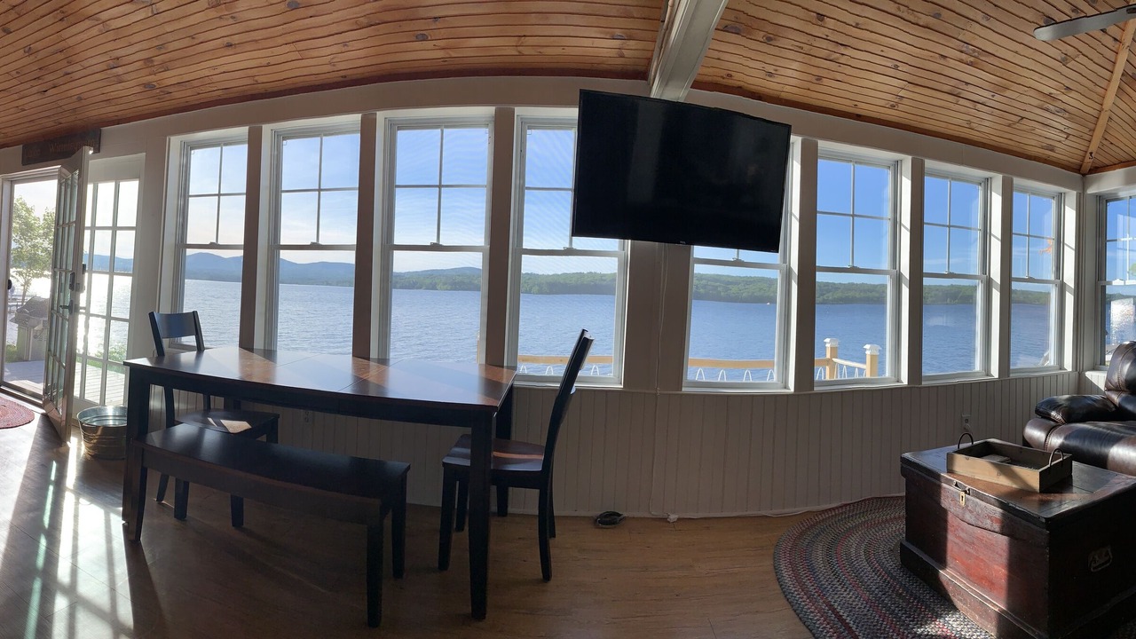 Photo of Livingroom in Laconia