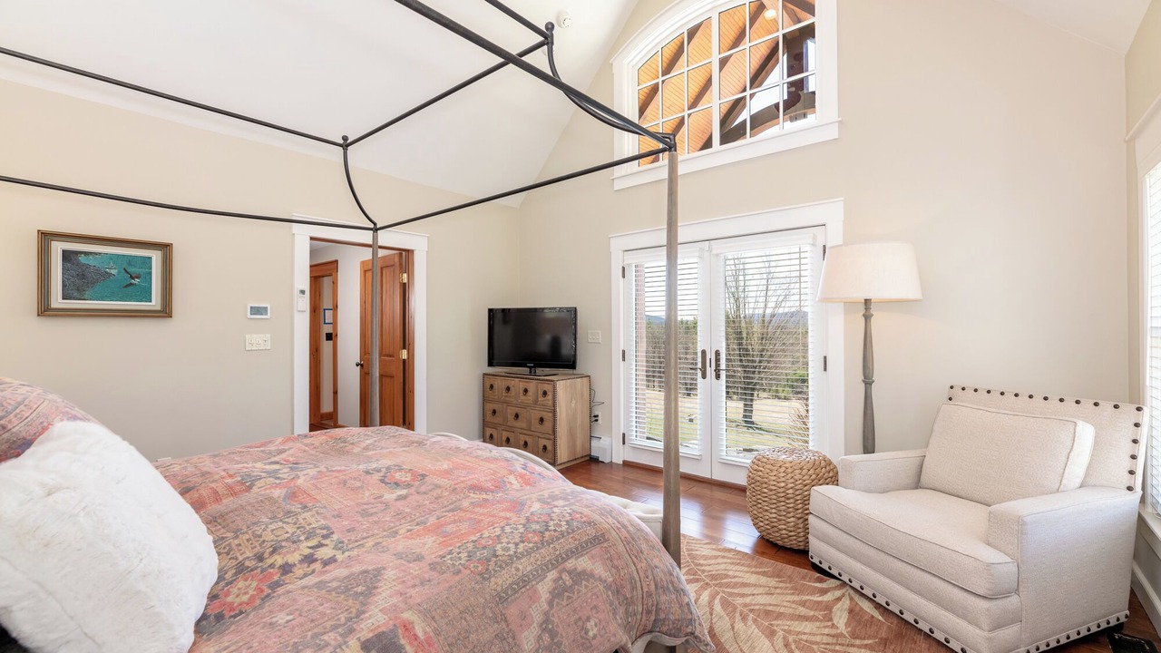 Photo of Bedroom in East Dover