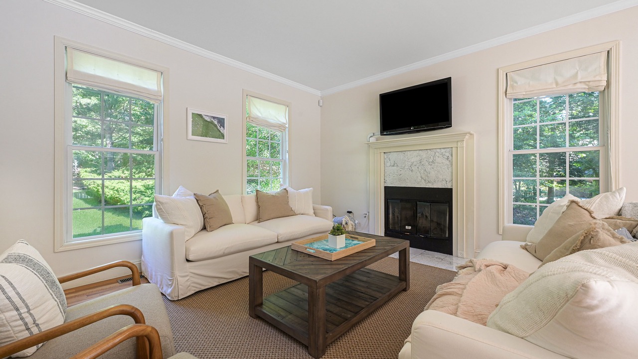 Photo of Livingroom in Tuckahoe