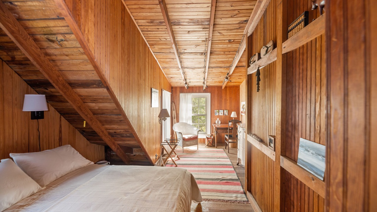 Photo of Bedroom in Ocean Bay Park