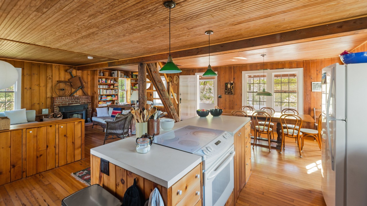 Photo of Kitchen in Ocean Bay Park