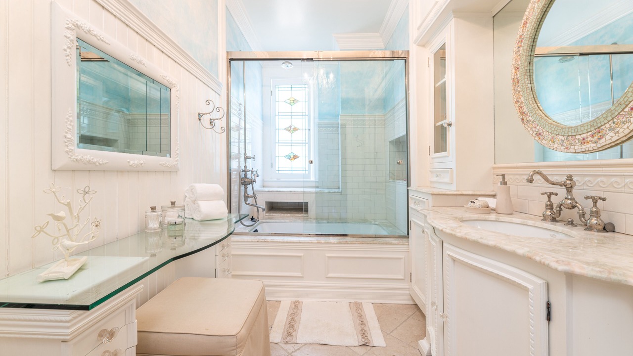 Photo of Bathroom in Mattituck