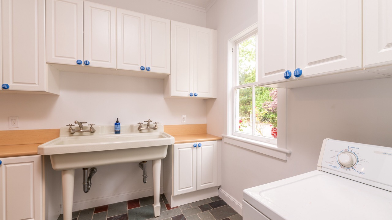 Photo of Bedroom in Mattituck