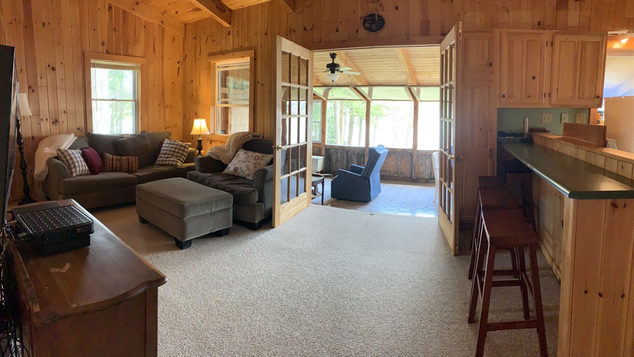 Photo of Livingroom in Northville