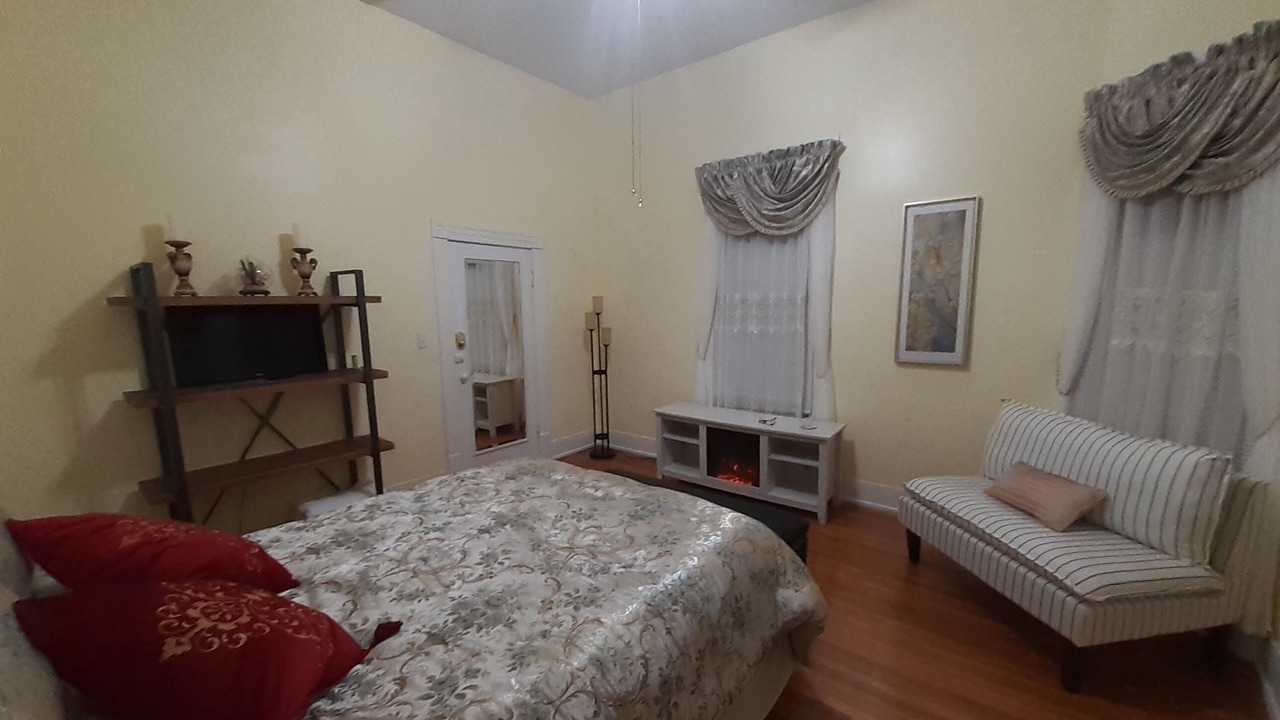 Photo of Bedroom in Wise