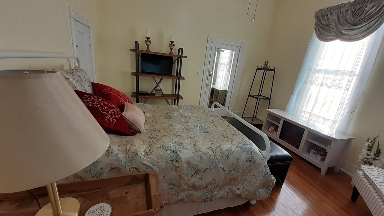 Photo of Bedroom in Wise