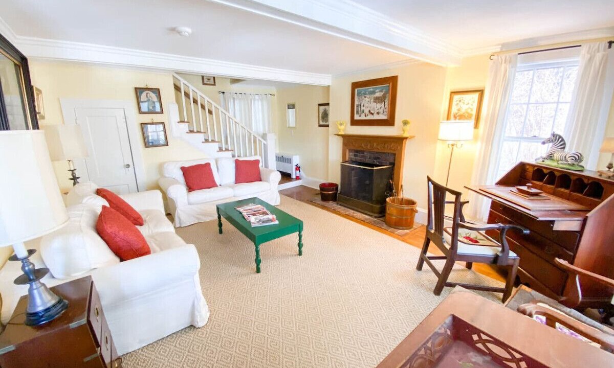 Photo of Livingroom in Carroll County