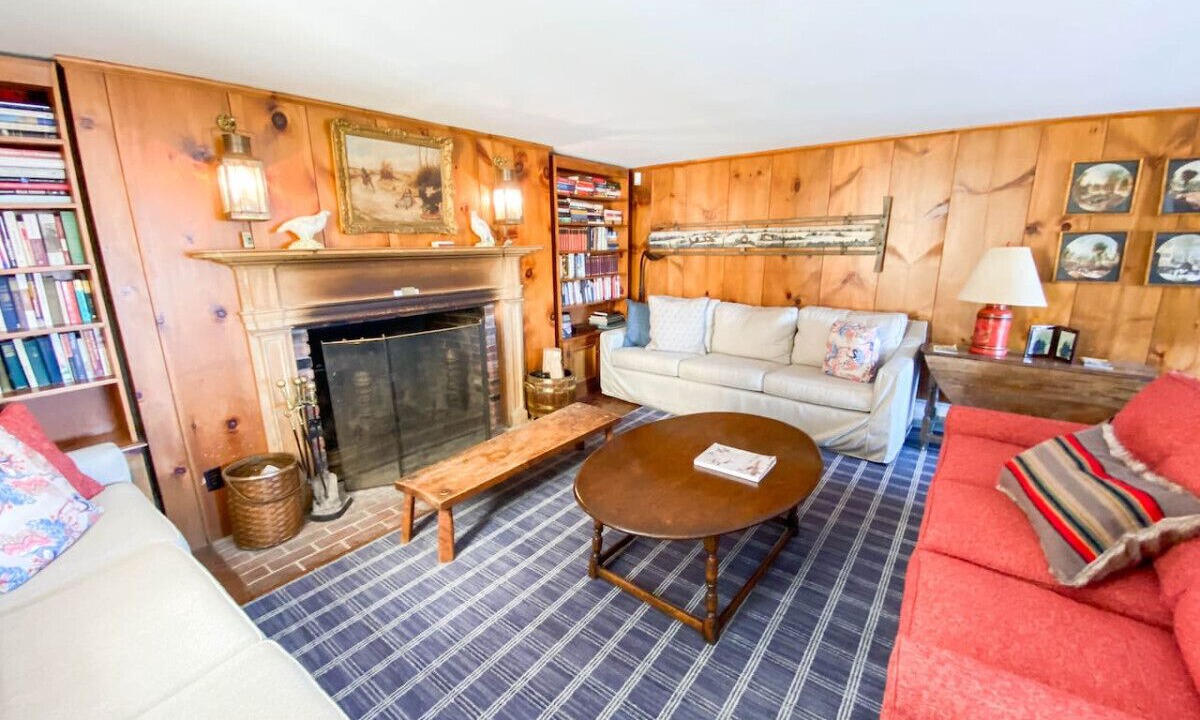 Photo of Livingroom in Carroll County