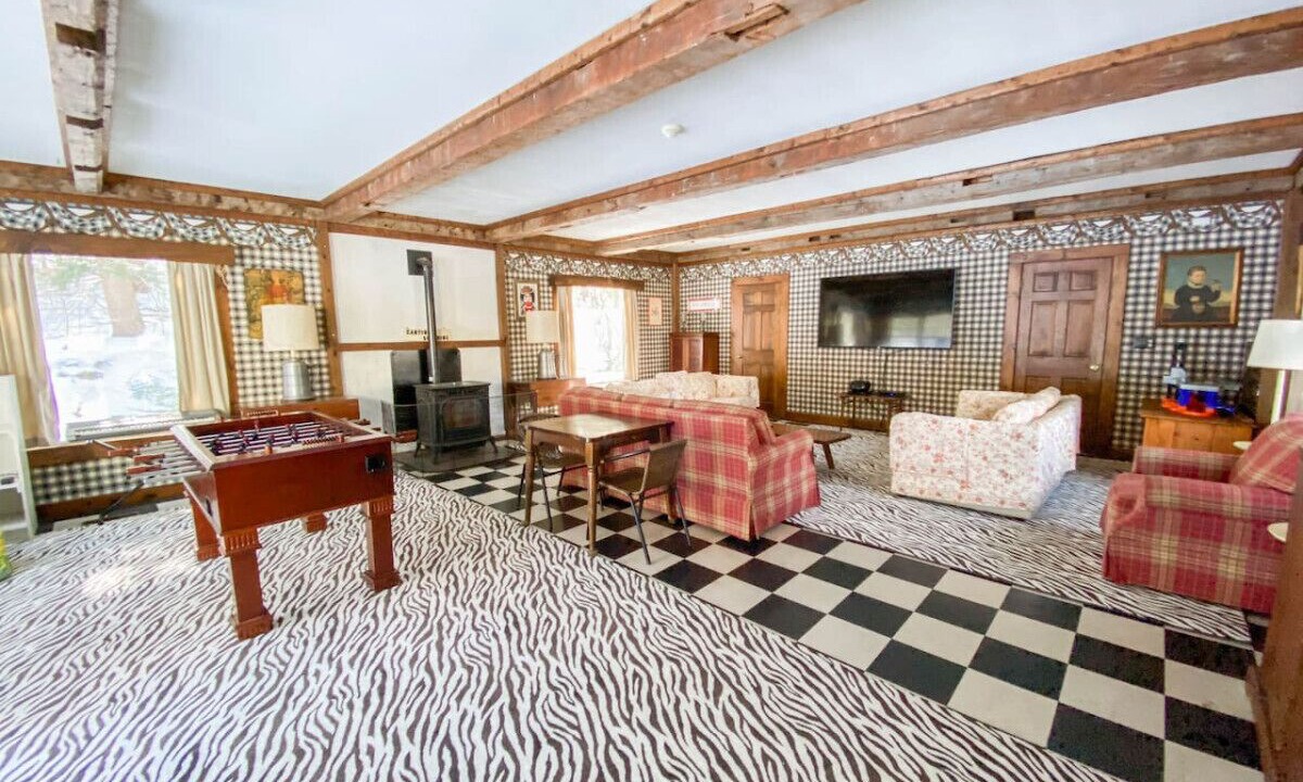 Photo of Livingroom in Carroll County