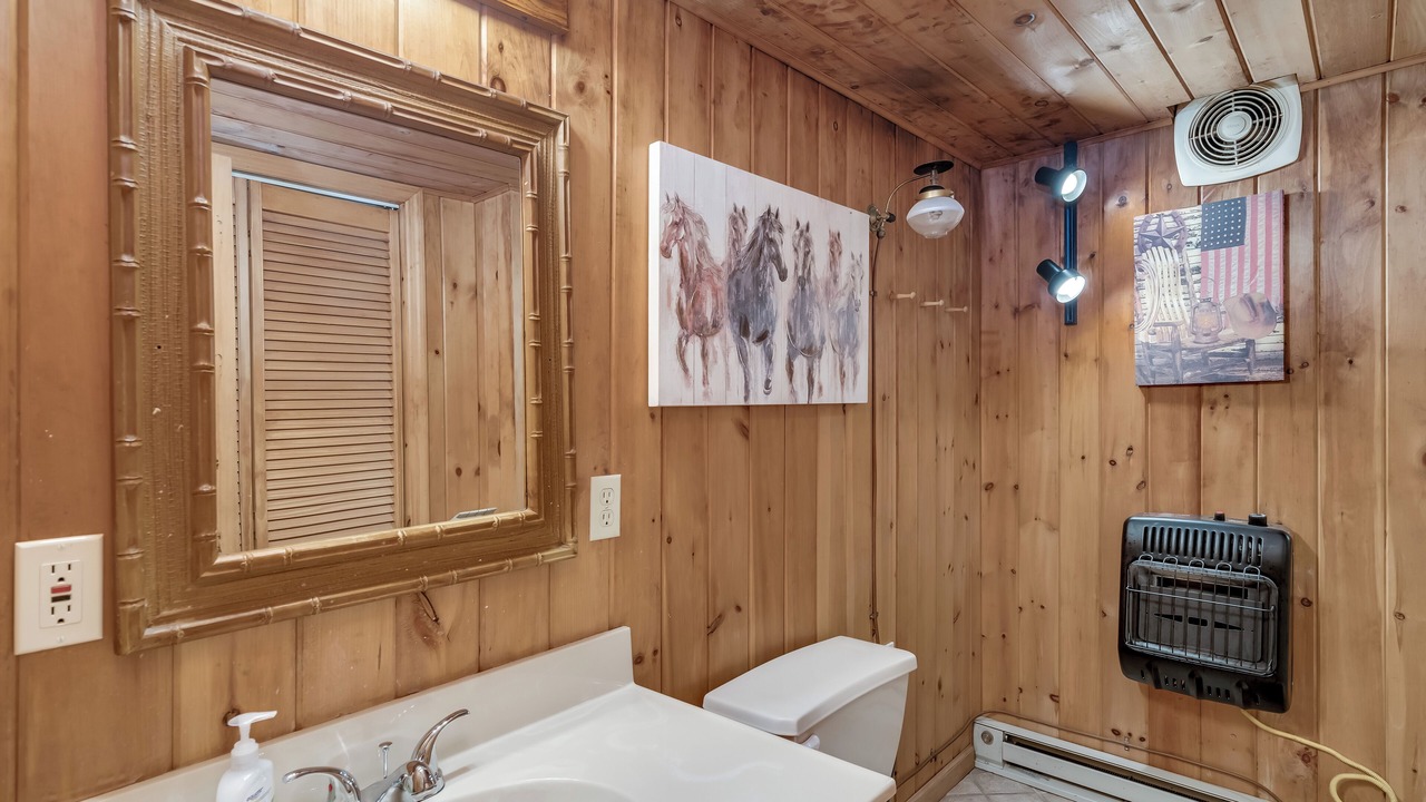 Photo of Bathroom in Brantingham