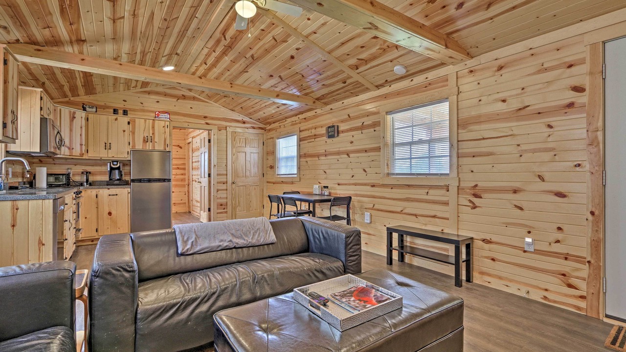 Photo of Livingroom in Bidwell