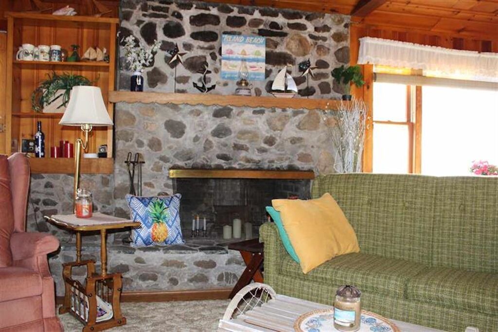 Photo of Livingroom in Alburg