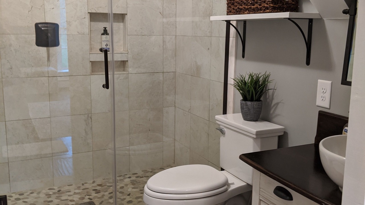 Photo of Bathroom in Ovid