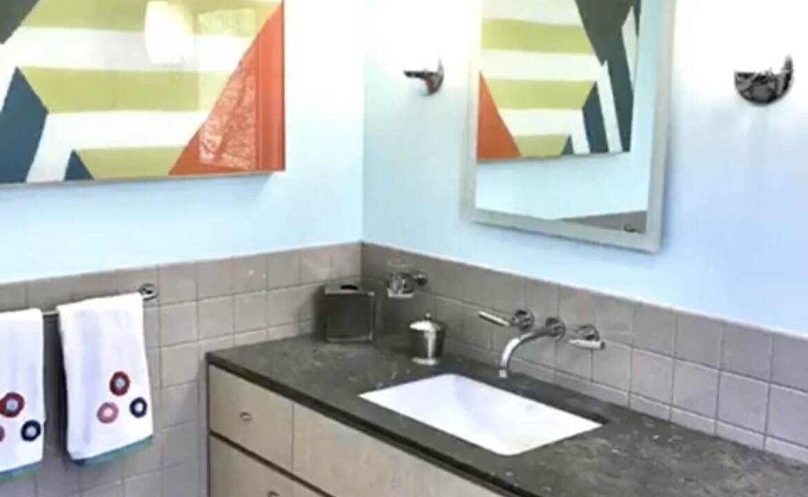 Photo of Bathroom in Amagansett North