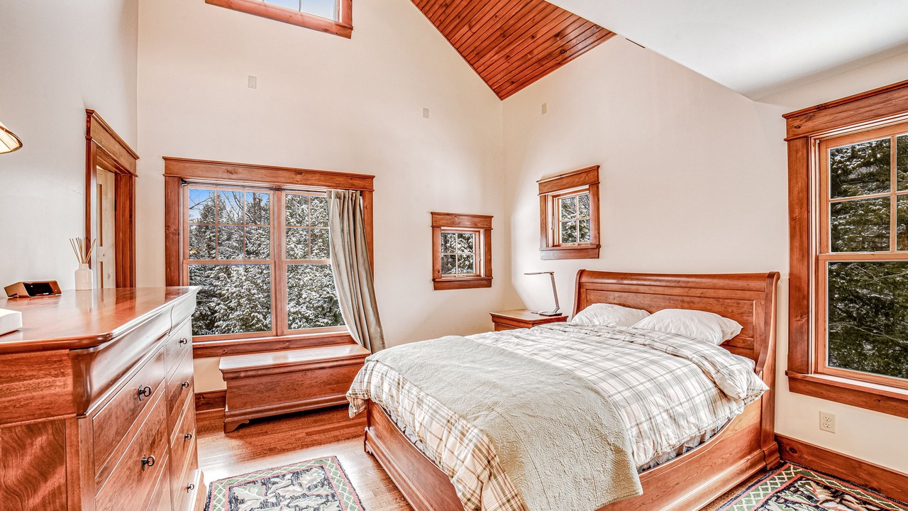Photo of Bedroom in North Creek