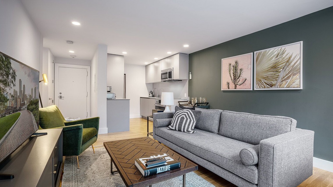 Photo of Livingroom in Mid-Cambridge