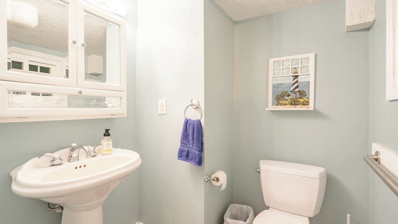 Photo of Bathroom in Drayden