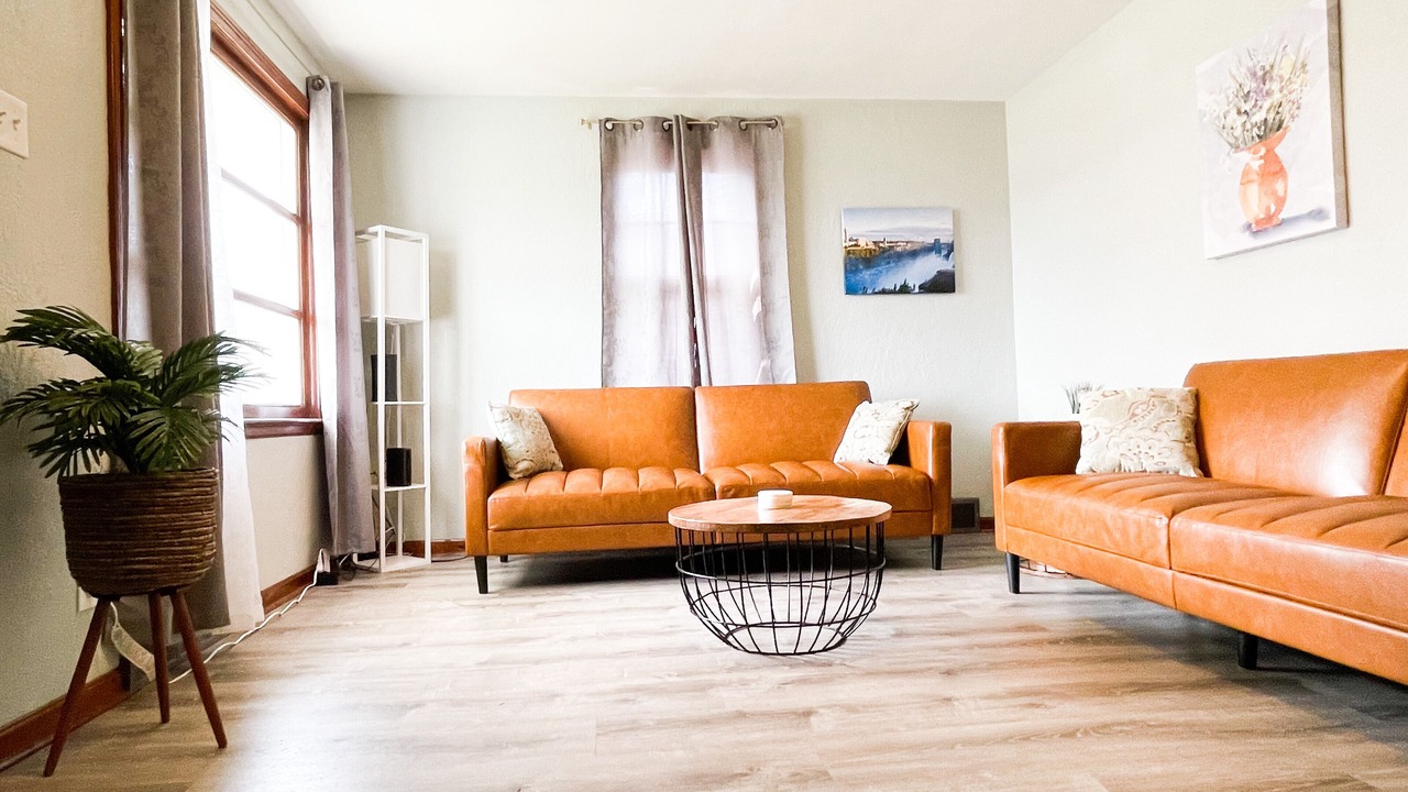 Photo of Livingroom in Niagara Falls