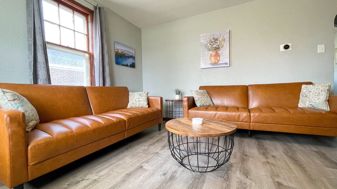 Photo of Livingroom in Niagara Falls