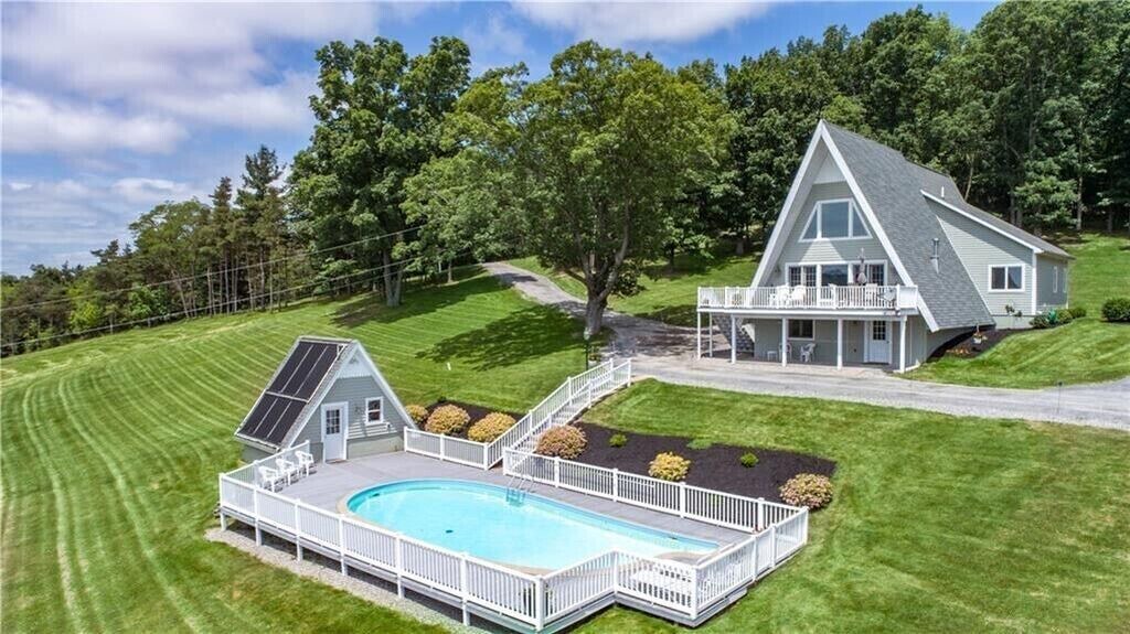 Photo of Outdoor in Bristol Hills