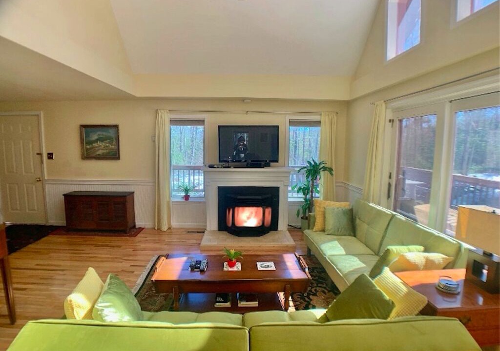 Photo of Livingroom in Hurley