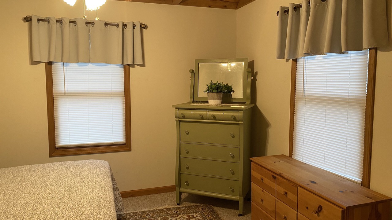 Photo of Bedroom in Mount Nebo