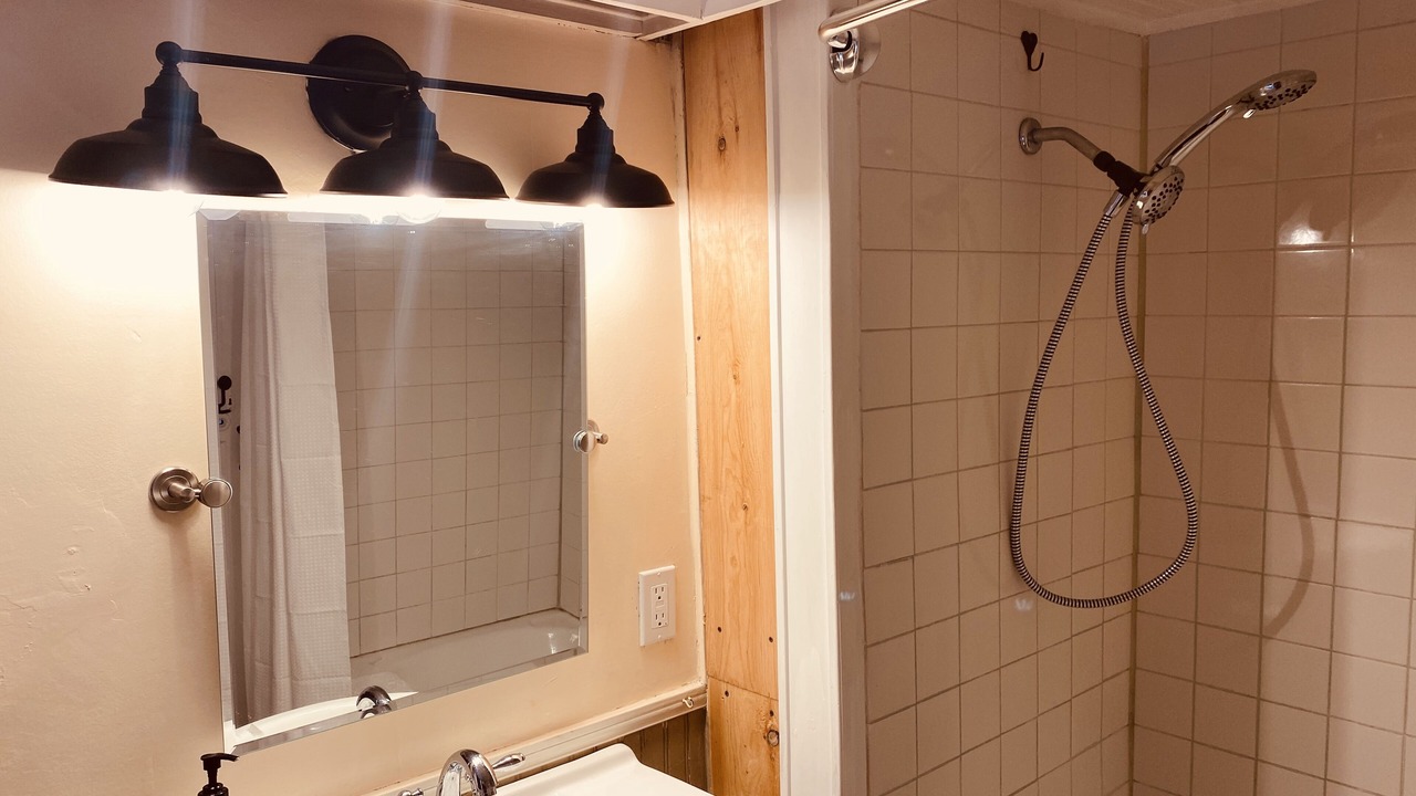 Photo of Bathroom in Harpers Ferry