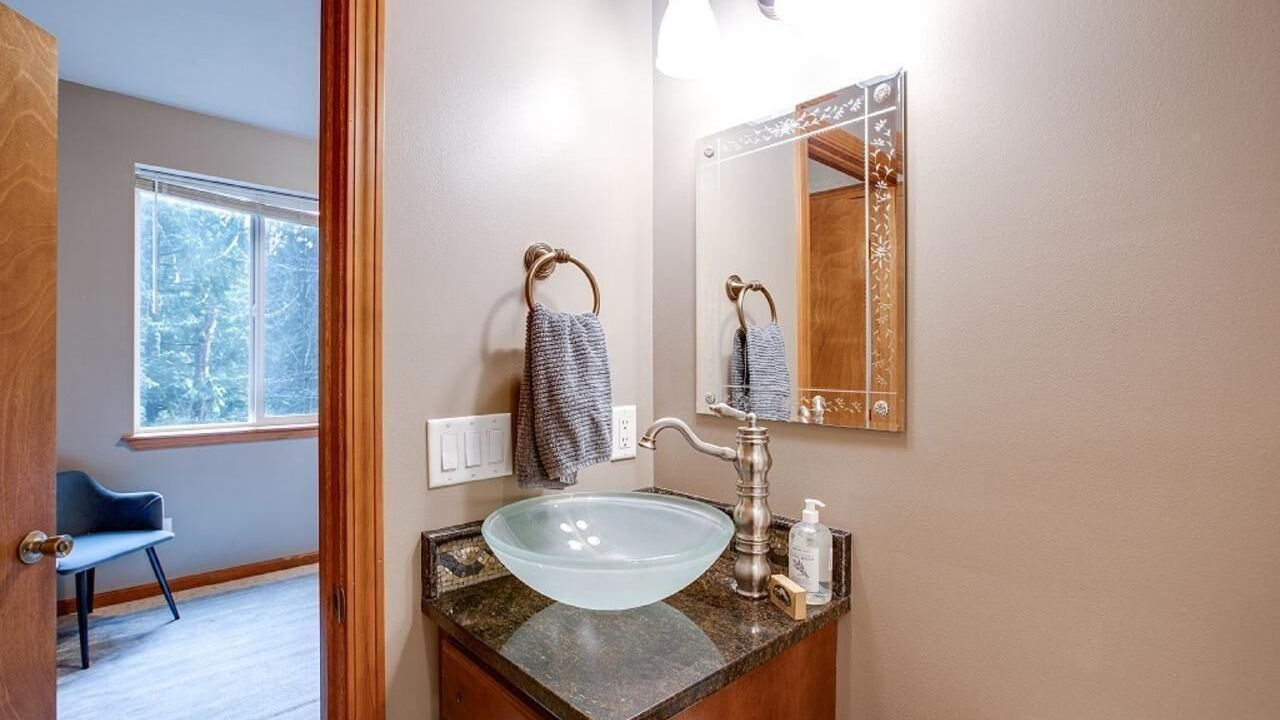 Photo of Bathroom in Warnick