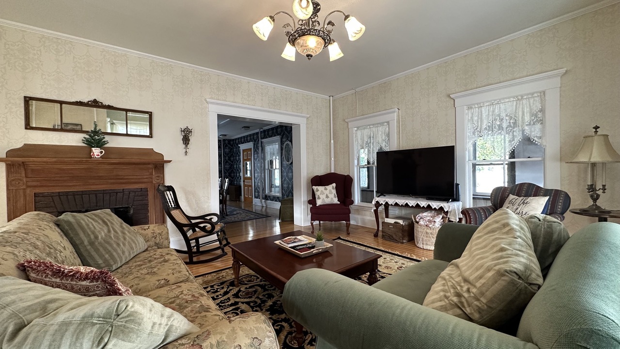 Photo of Livingroom in Bartlett