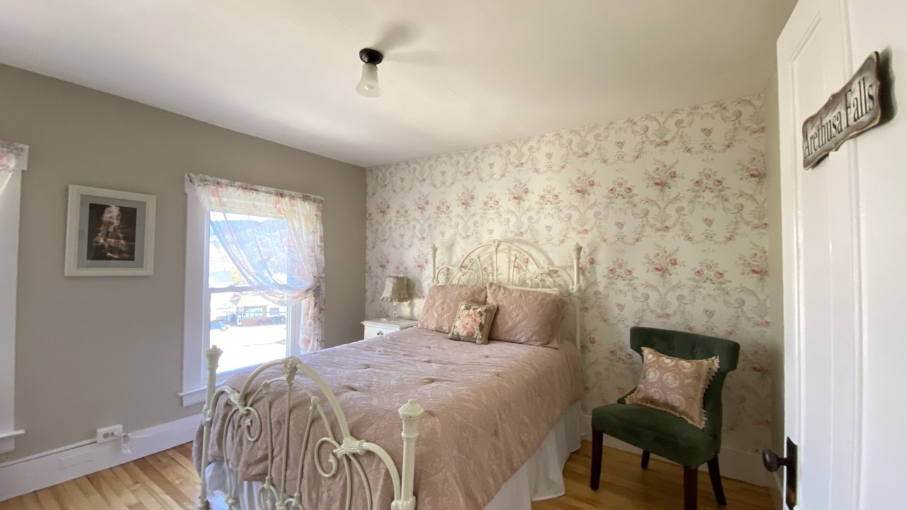 Photo of Bedroom in Bartlett