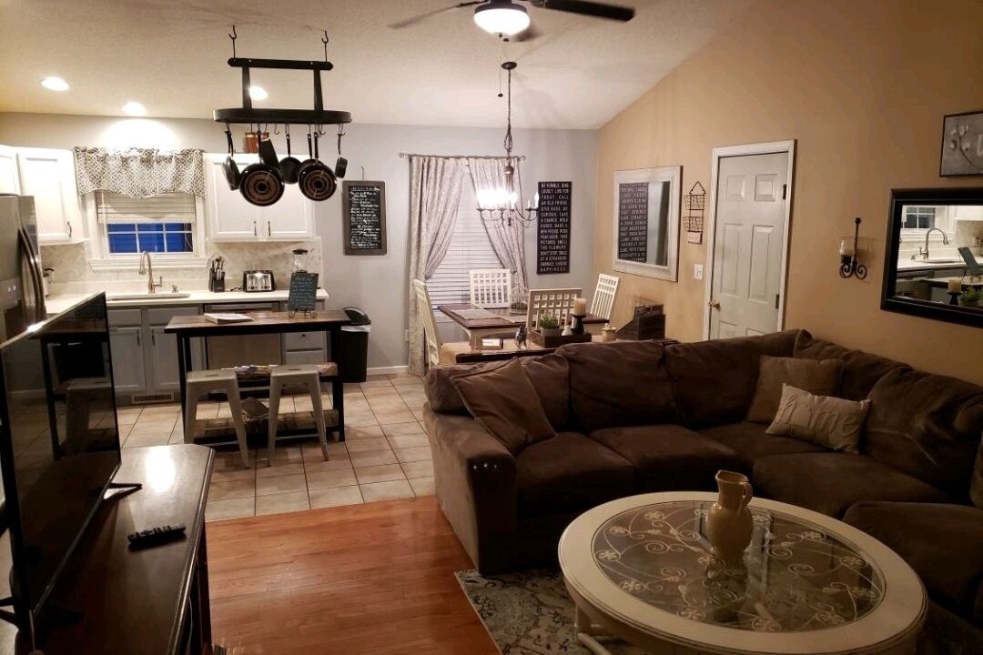 Photo of Livingroom in Glens Falls