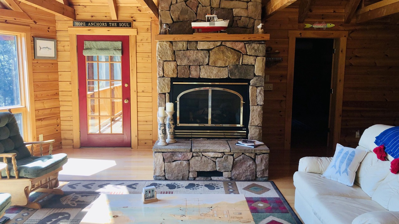 Photo of Livingroom in Wiscasset