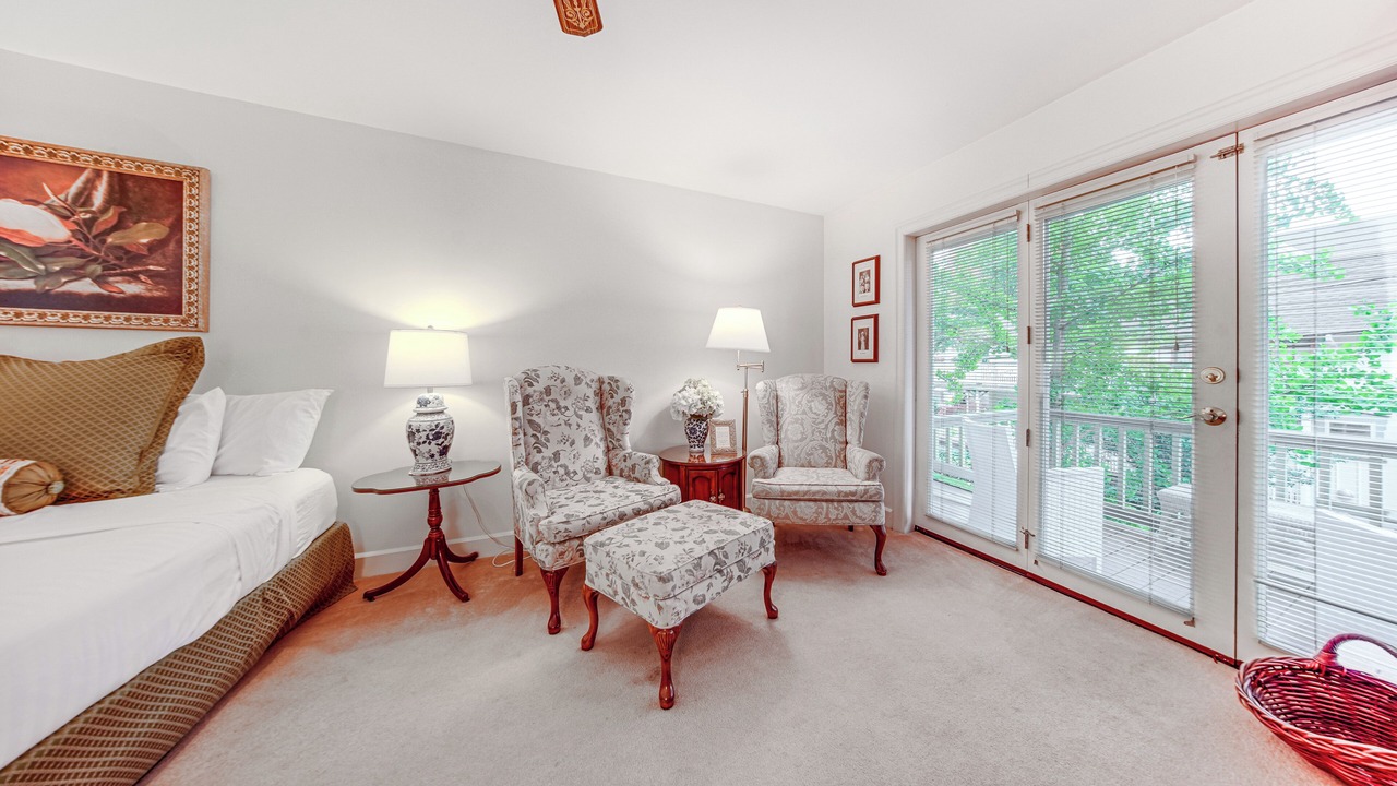 Photo of Livingroom in Chautauqua