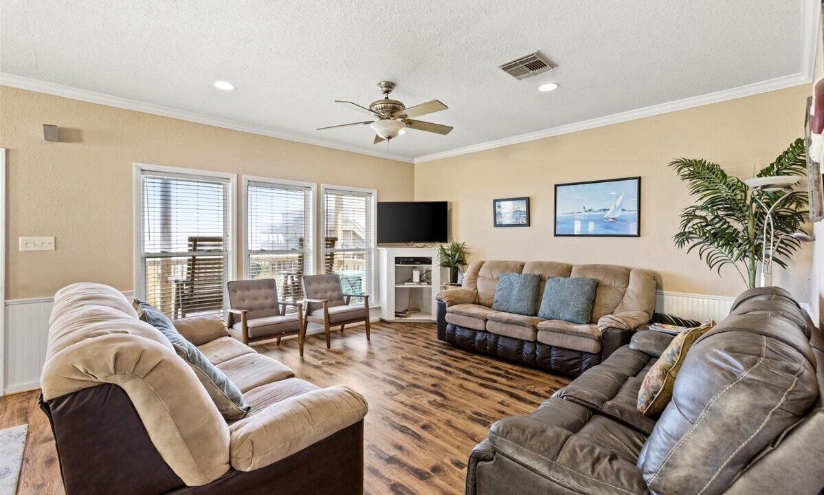 Photo of Livingroom in Surfside Beach