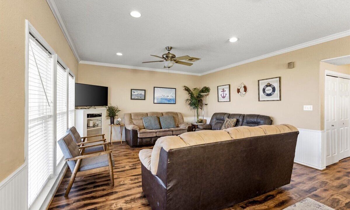 Photo of Livingroom in Surfside Beach