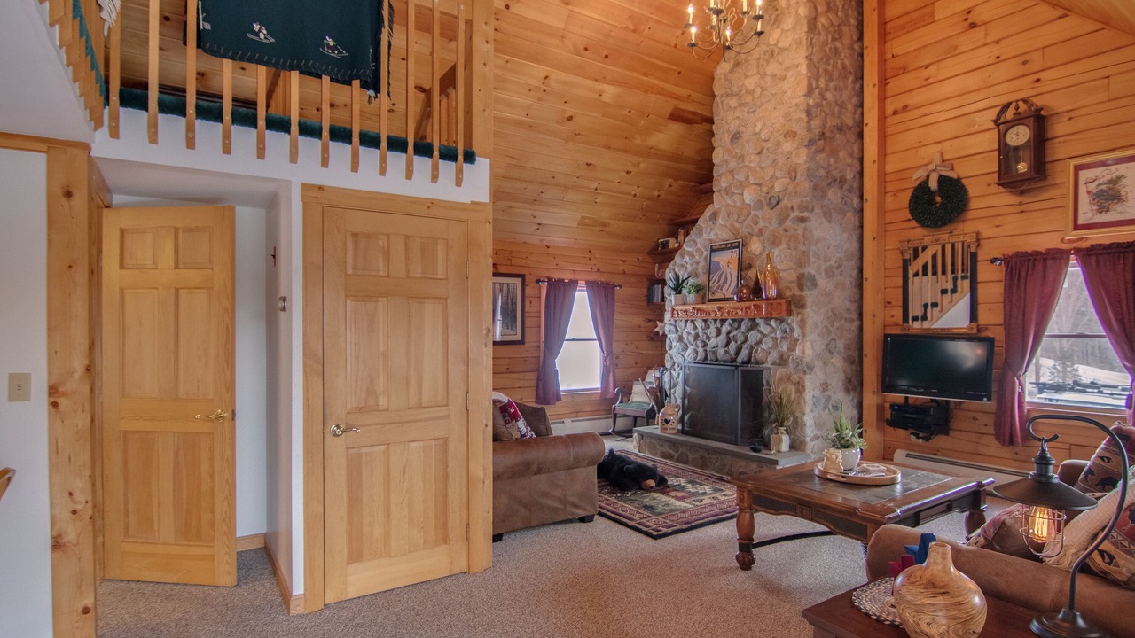 Photo of Livingroom in North Woodstock