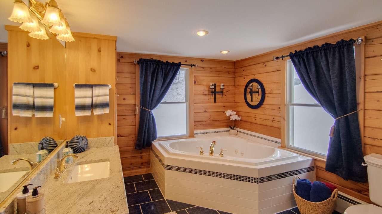 Photo of Bathroom in North Woodstock