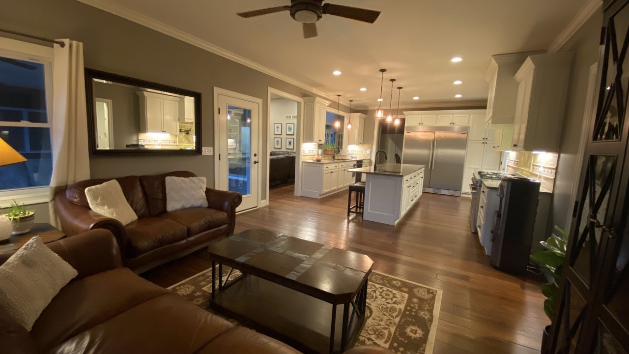 Photo of Livingroom in Alden