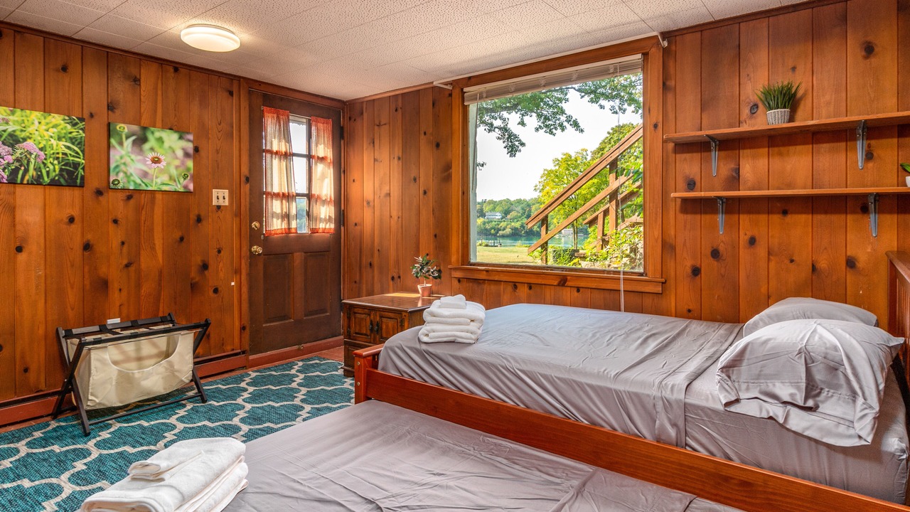 Photo of Bedroom in Niagara Falls - Western New York