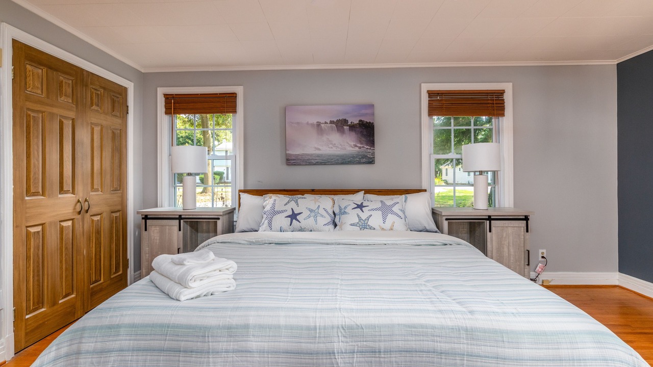Photo of Bedroom in Niagara Falls - Western New York
