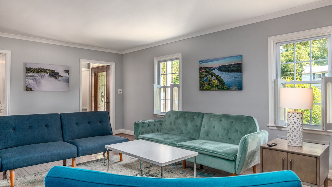 Photo of Livingroom in Niagara Falls - Western New York
