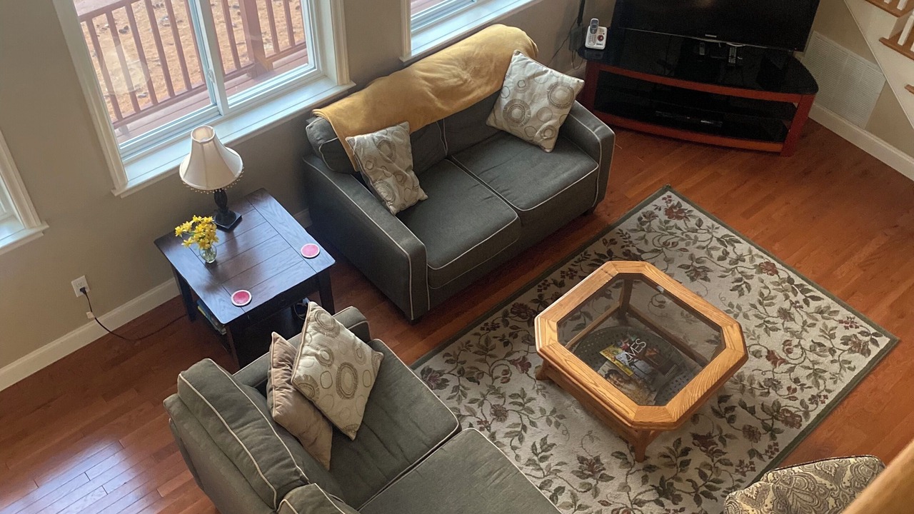 Photo of Livingroom in East Wakefield