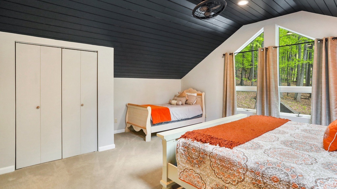 Photo of Bedroom in Berkeley Springs